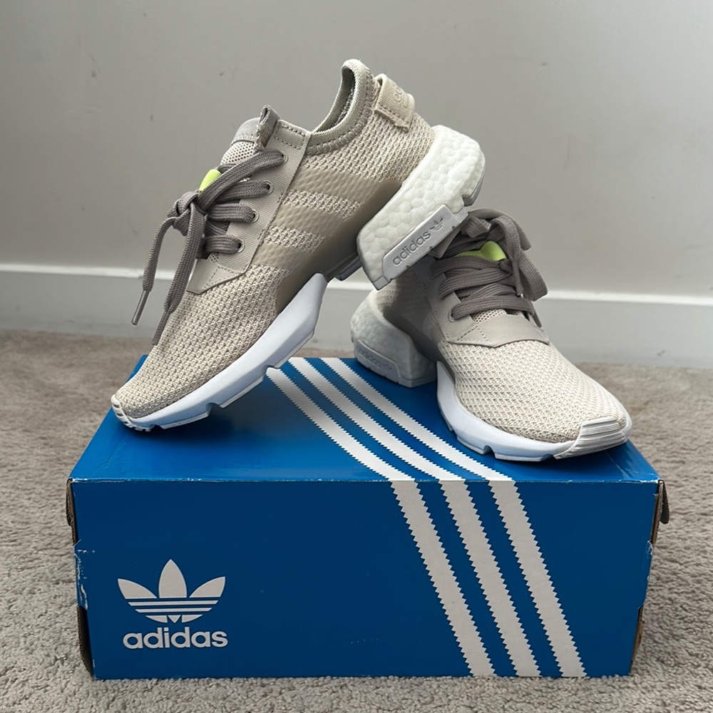 Adidas POD-S3.1 J size 5 junior / 6.5 women